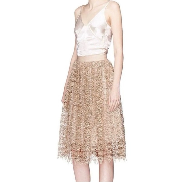 $495 Alice+Olivia Almira Embroidered Gold Lace Sequin Crochet Midi Skirt size 2 - Picture 1 of 13